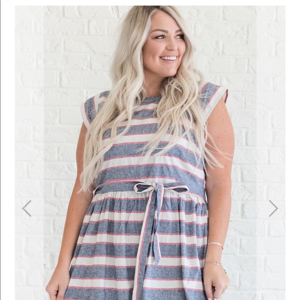 Freeway Linen Dress Cap Sleeve With Blue Red White